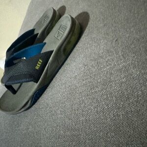 Reef Dual-Tone Sandals in Gray and Blue
